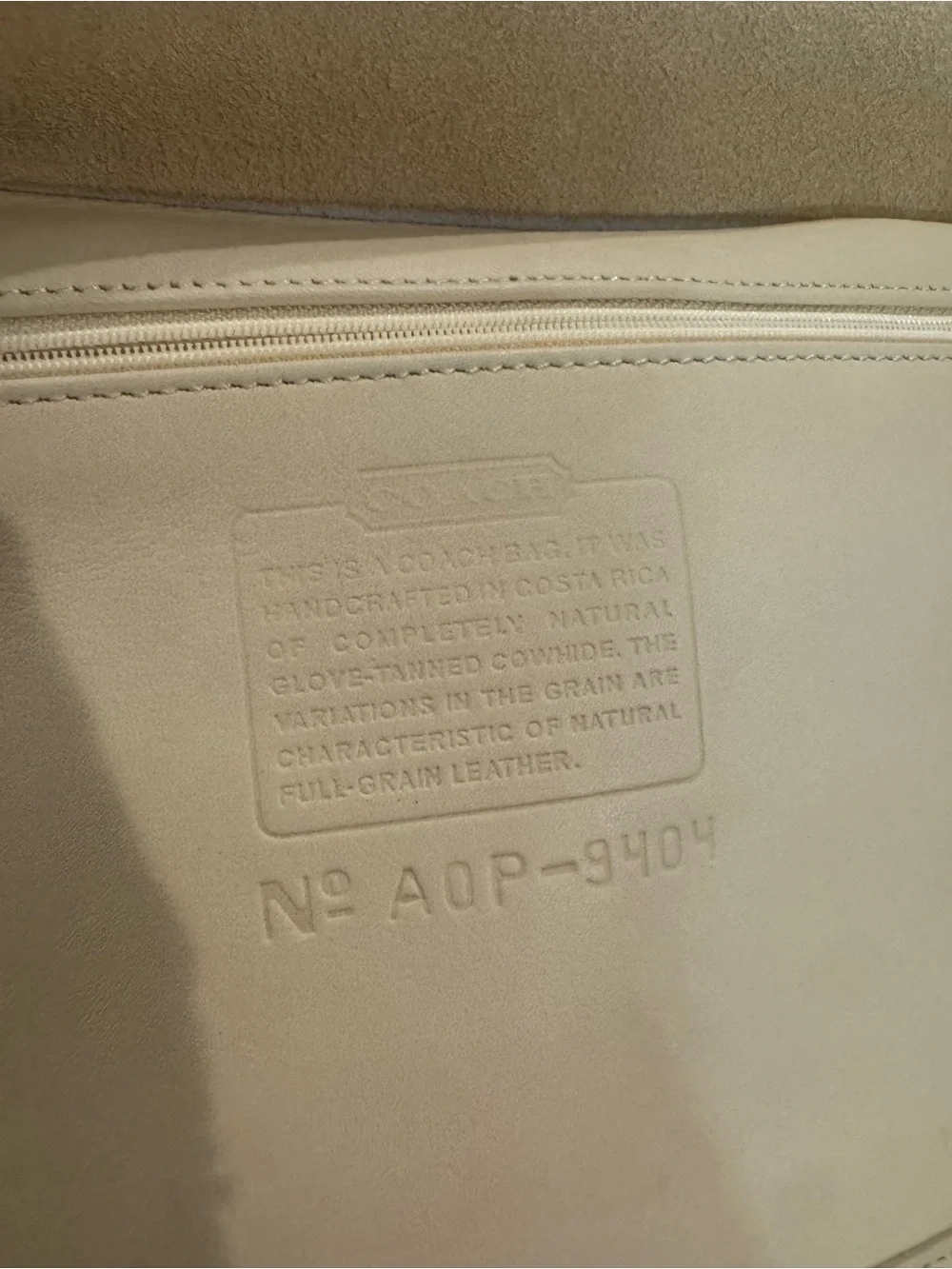 Vintage Coach Slim Hippie 9404 Bag in Cream